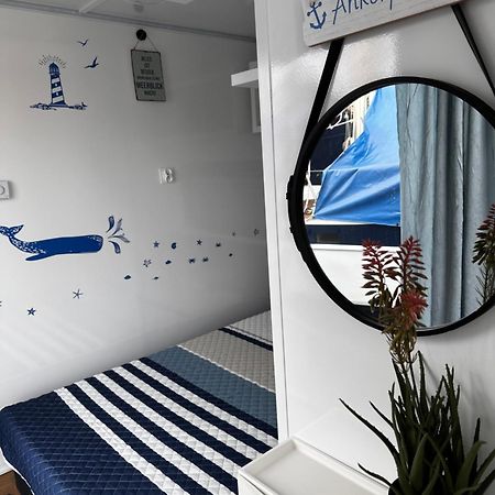 Premium Hausboot Trave Traum Apartamento Lübeck Exterior foto