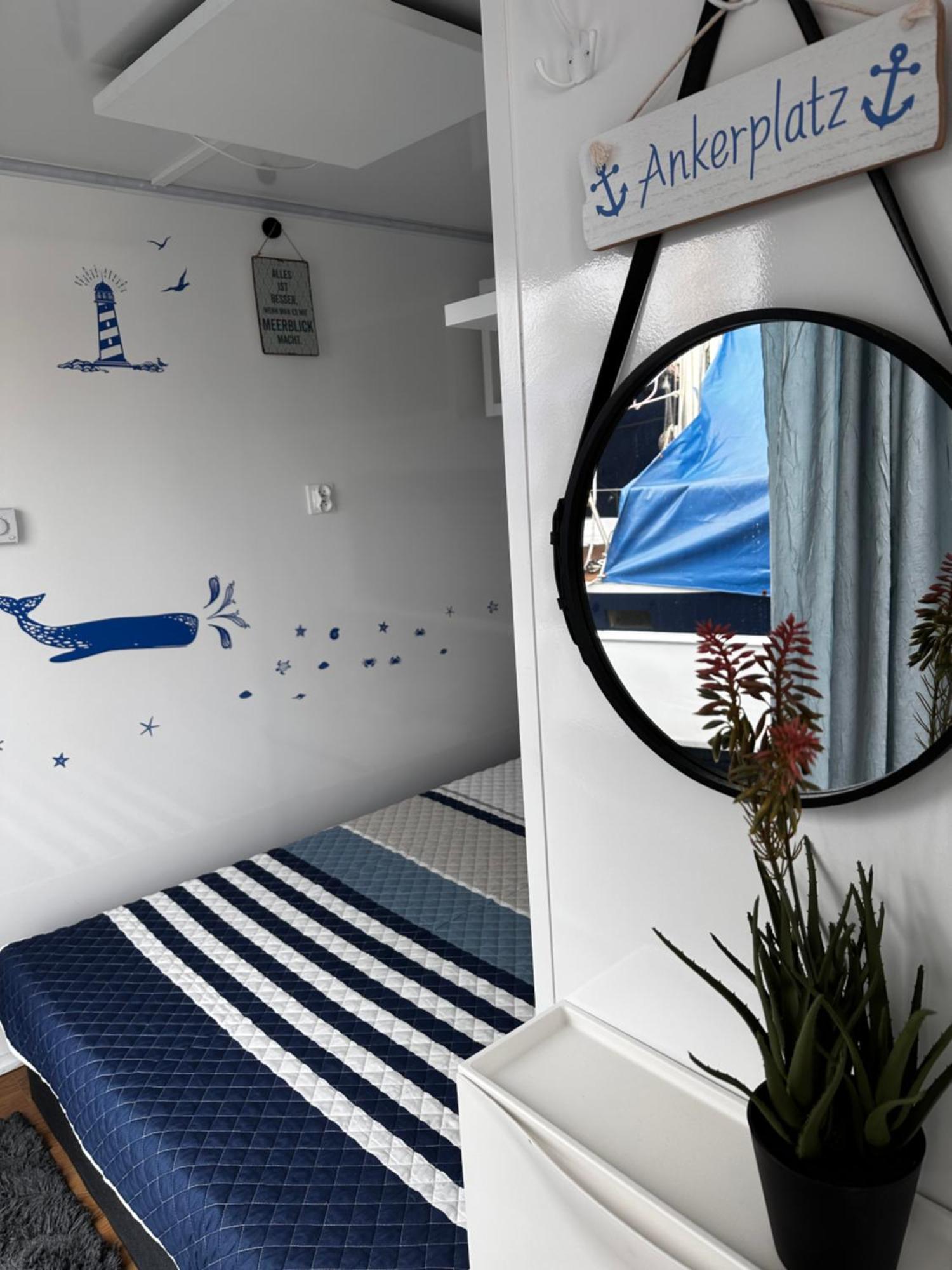 Premium Hausboot Trave Traum Apartamento Lübeck Exterior foto